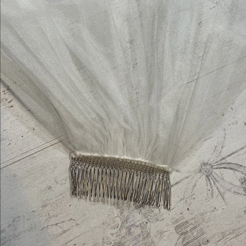 Vintage White Mesh Bridal Veil